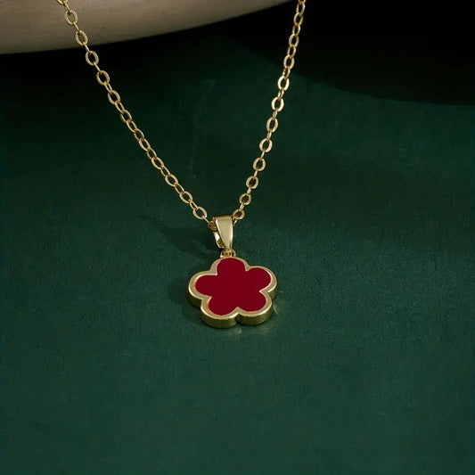 Vintage Clover Necklace
